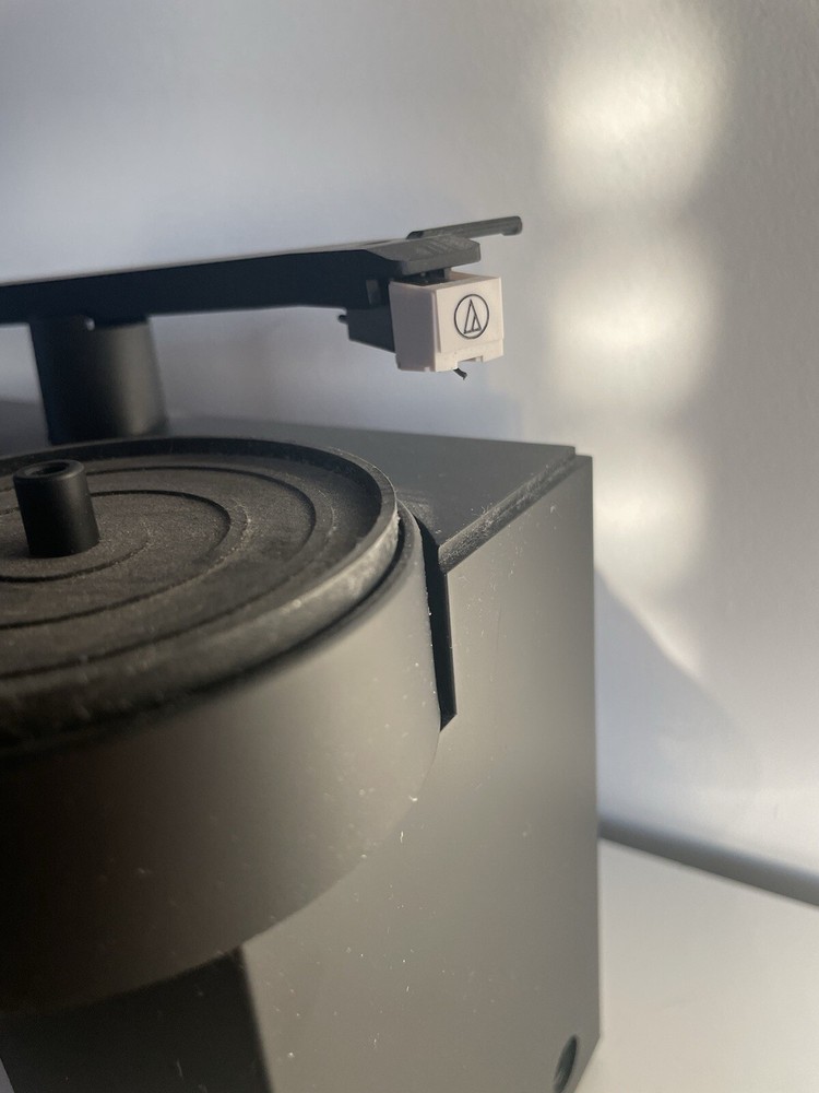 HYM DUO Record Player Jet Black PRISTINE