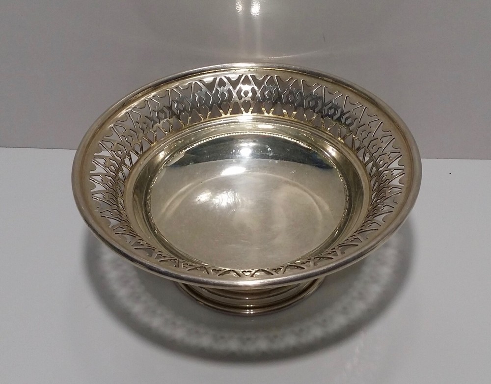 SILVERPLATE Made In England EPNS Dish Nut Candy