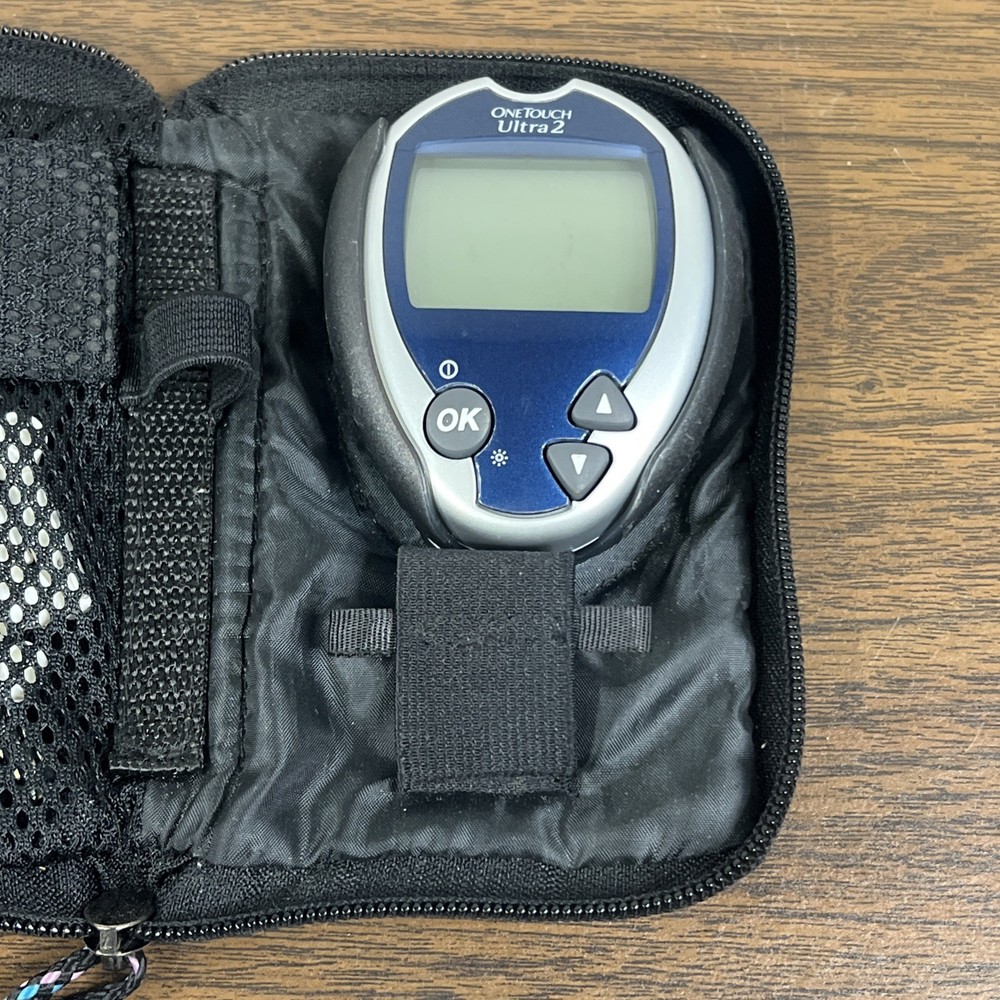 One Touch Ultra 2 Blood Glucose Meter, With Carrying Case