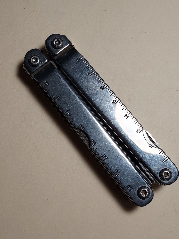 Nicholson Multi Max Multi Tool with Pliers