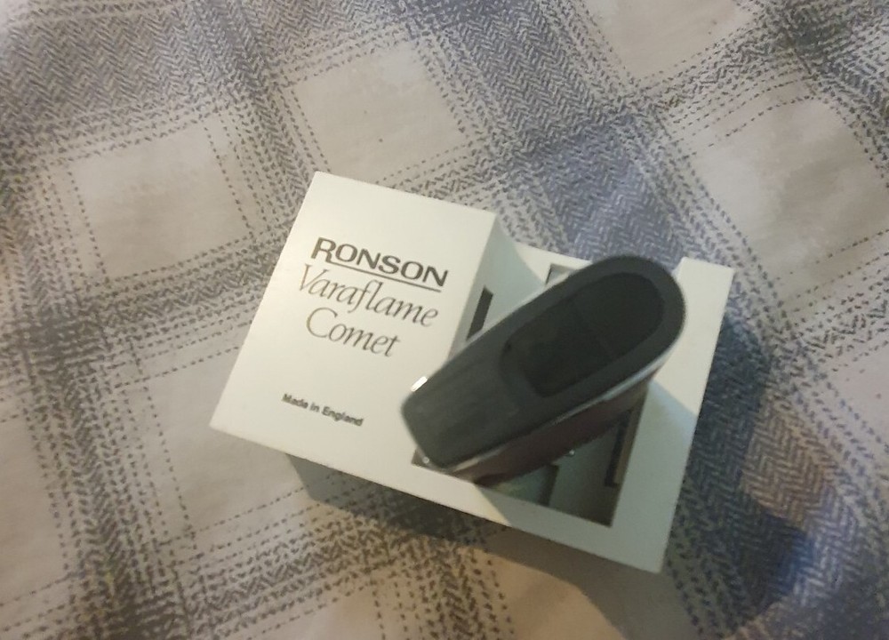 Ronson Varaflame Comet Cigarette Lighter Burgundy Pls Read