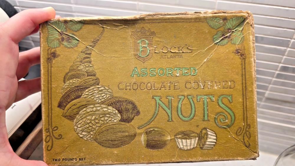 Antique Blocks Atlanta Assorted Chocolate Covered Nuts Box Candy