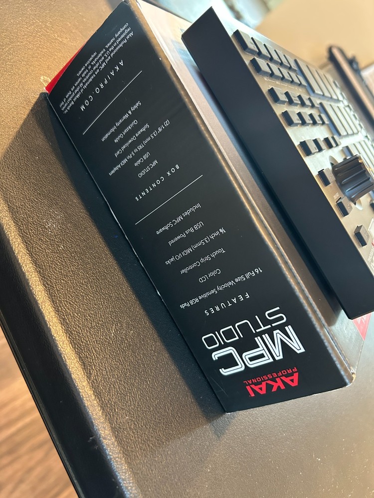 Akai Professional MPC Studio Controller + MPC Software – Great Condition, Light