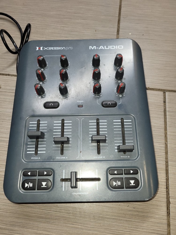 M-Audio XSession Pro Torq Mix Lab MIDI DJ & Mix Controller (USB) used