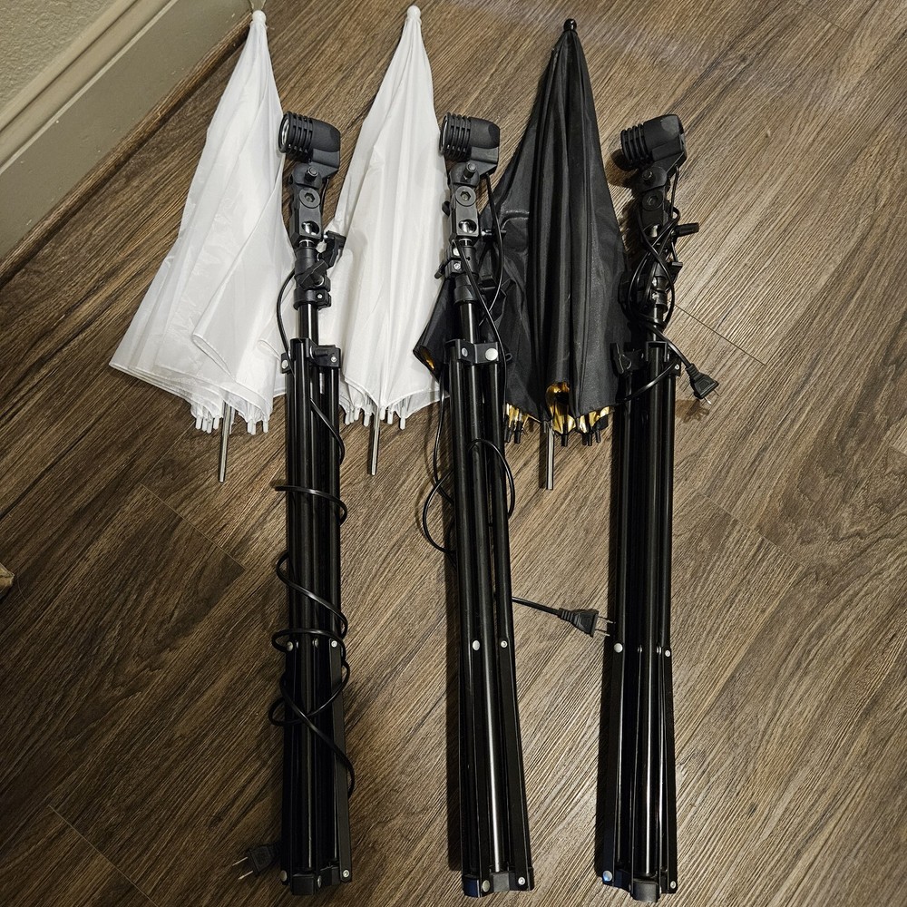 Andoer Adjustable Light Stand Kit with 3 Backdrops 3 Umbrellas & Case