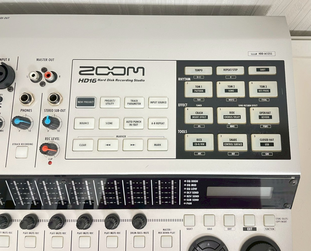 ZOOM HD16 16Track Digital Multitrack Recorder CD Burner Used Working
