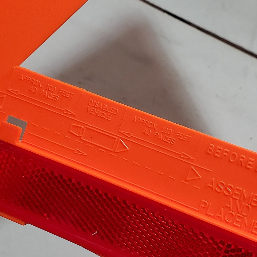 Roadside Emergency Kit w/ Folding Triangle Reflectors, Roaf Flares, Storage Case