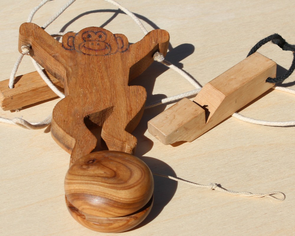 WOODWORKING PLANS COLLECTION, Easy projects, many fun patterns. Most full size