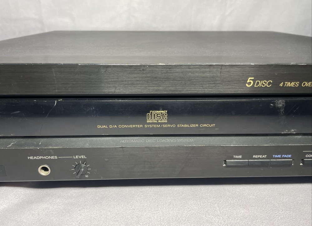 Sony CDP-C305 5-Disc CD Changer 4x Oversampling Black Tested