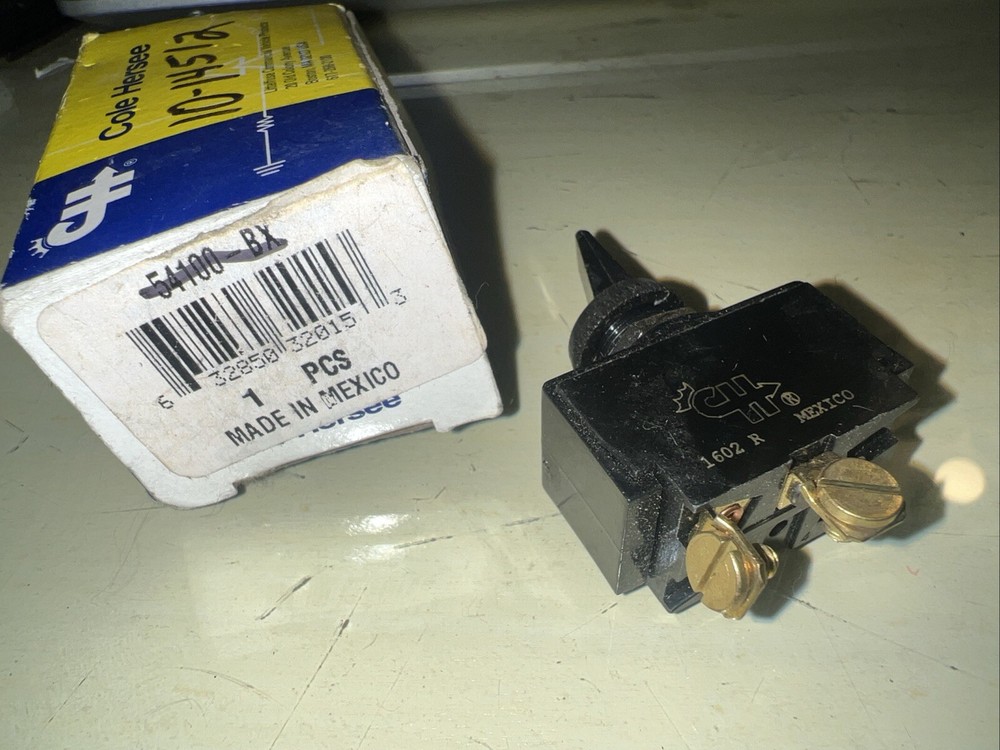 Cole Hersee 54100-01-BX SPST Toggle Switch