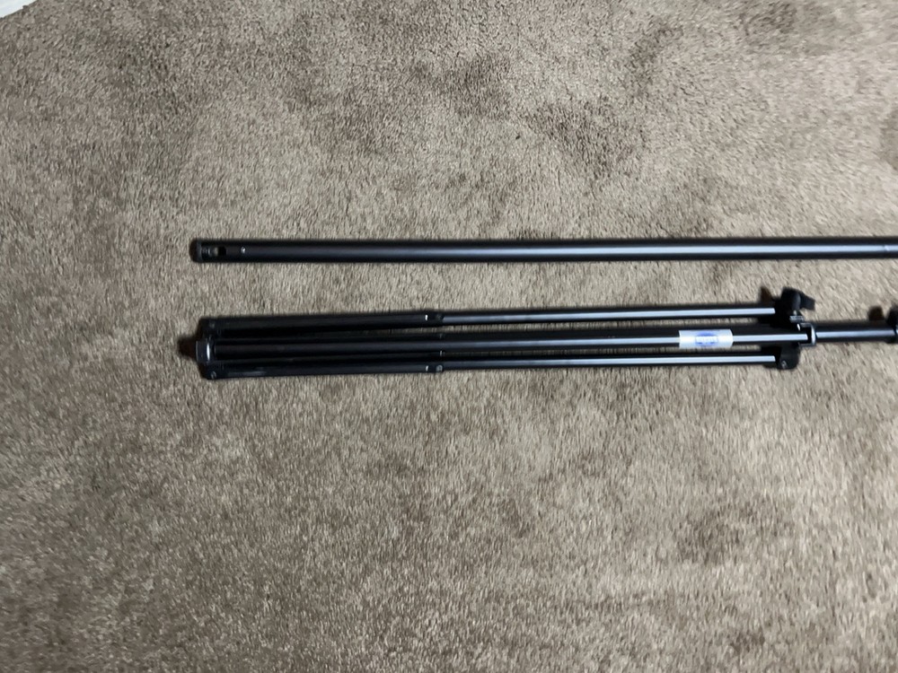 Savage Light Stand with Boom 10 ft MISSING PIECES?