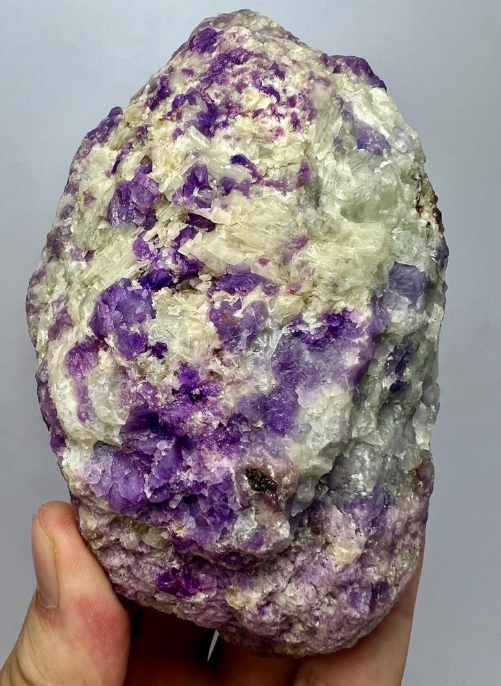 472 G Rare Fluorescent Sharp Phosphorescent Hackmanite, Phlogopite, Calcite AFG