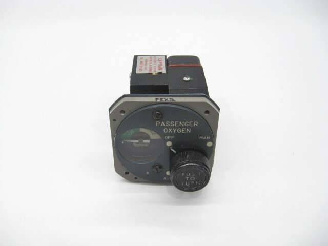 Passenger Oxygen Flow Control Panel - PN: 900-002-145-04