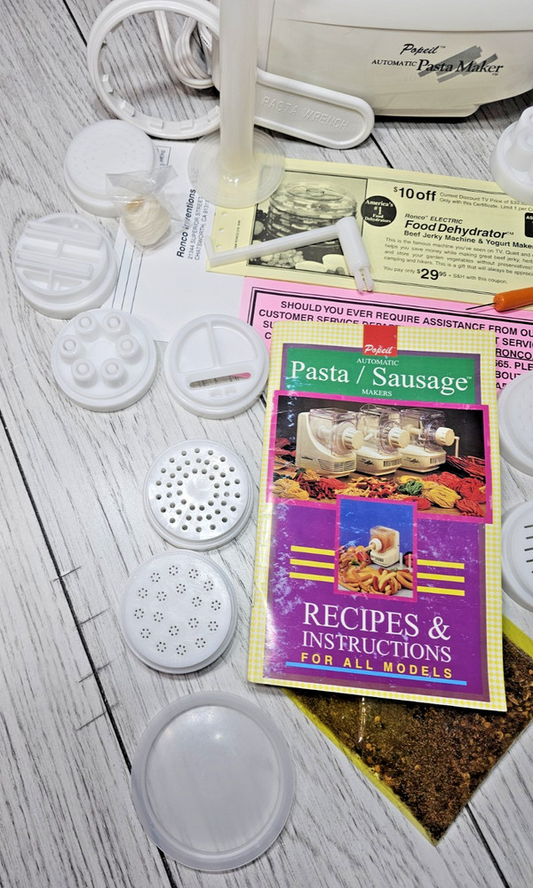 Popeil's P400 Automatic Pasta Maker Machine Multiple Attachments - Tested WORKS