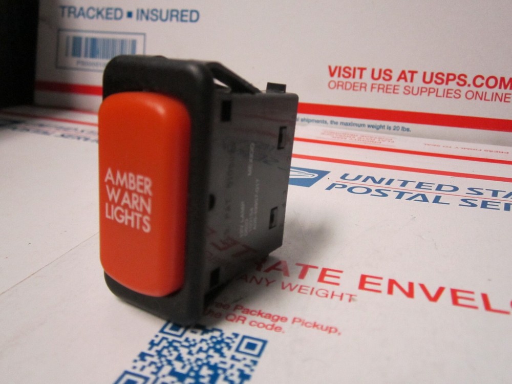 Thomas Panel Light AMBER Warn Lights A06-49957-017 NEW, S3