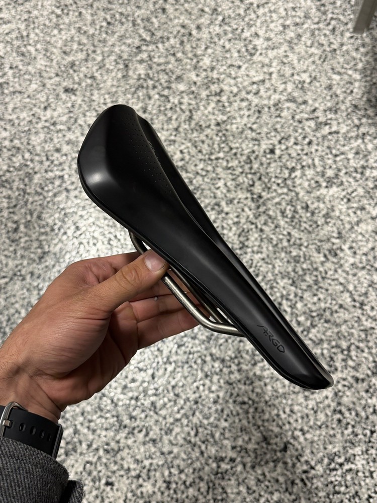 Fizik TEMPO ARGO R3 SADDLE