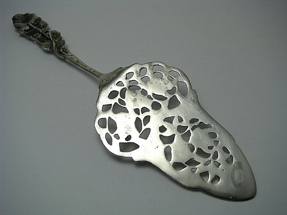 SOLID SILVER PIE SERVER CAKE SERVING 800Silver Rose Pattern Hazorfim Israel 1960