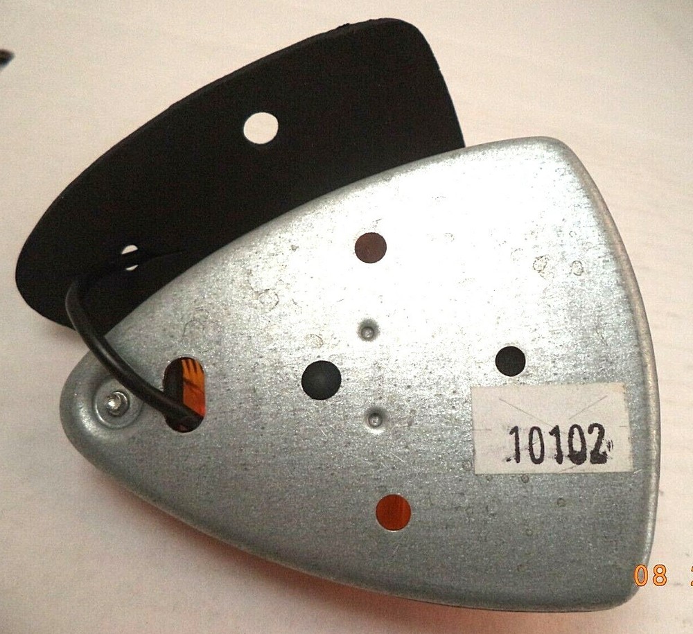 Signal-Stat Amber Triangle Light Assy, pn 1150A
