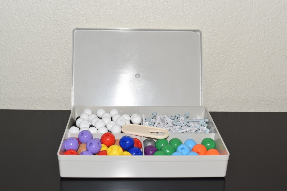Old Nobby Molecular Kit with Instructions Missing One Hydrogen Atom-239 Pieces