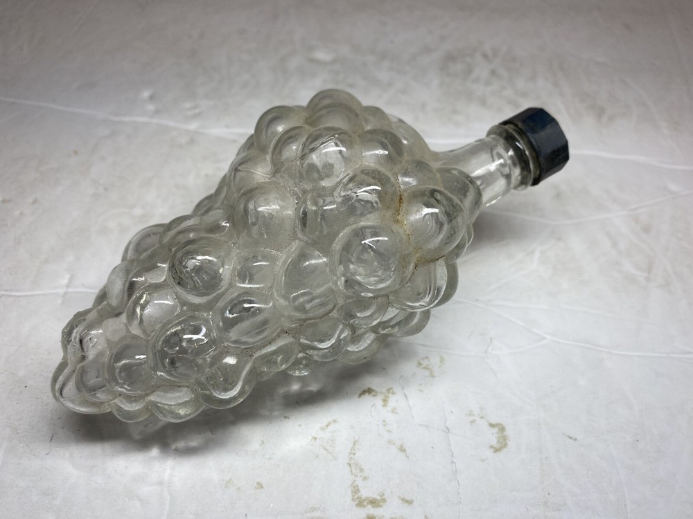 Grape Cluster Shaped Clear Bottle 10 sided cap Excellent condition 8 oz