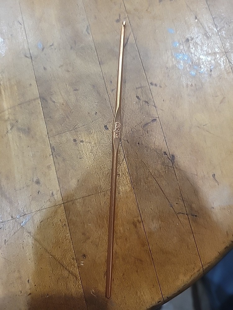 Boye Crochet Hook Size B USA
