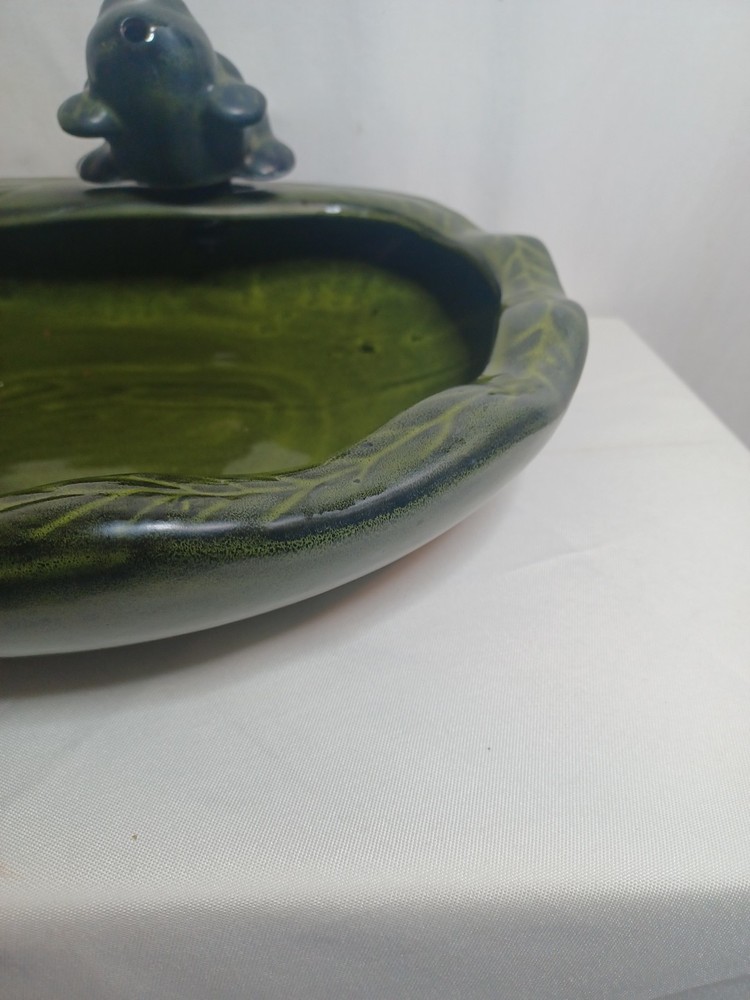 Green Glazed Ceramic Fountain Bird Bath with Frog