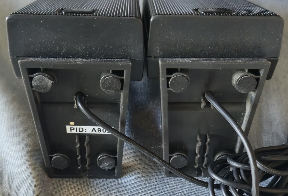 Logitech X-240 Computer 2.1 Surround Sound System Black WORKING B321