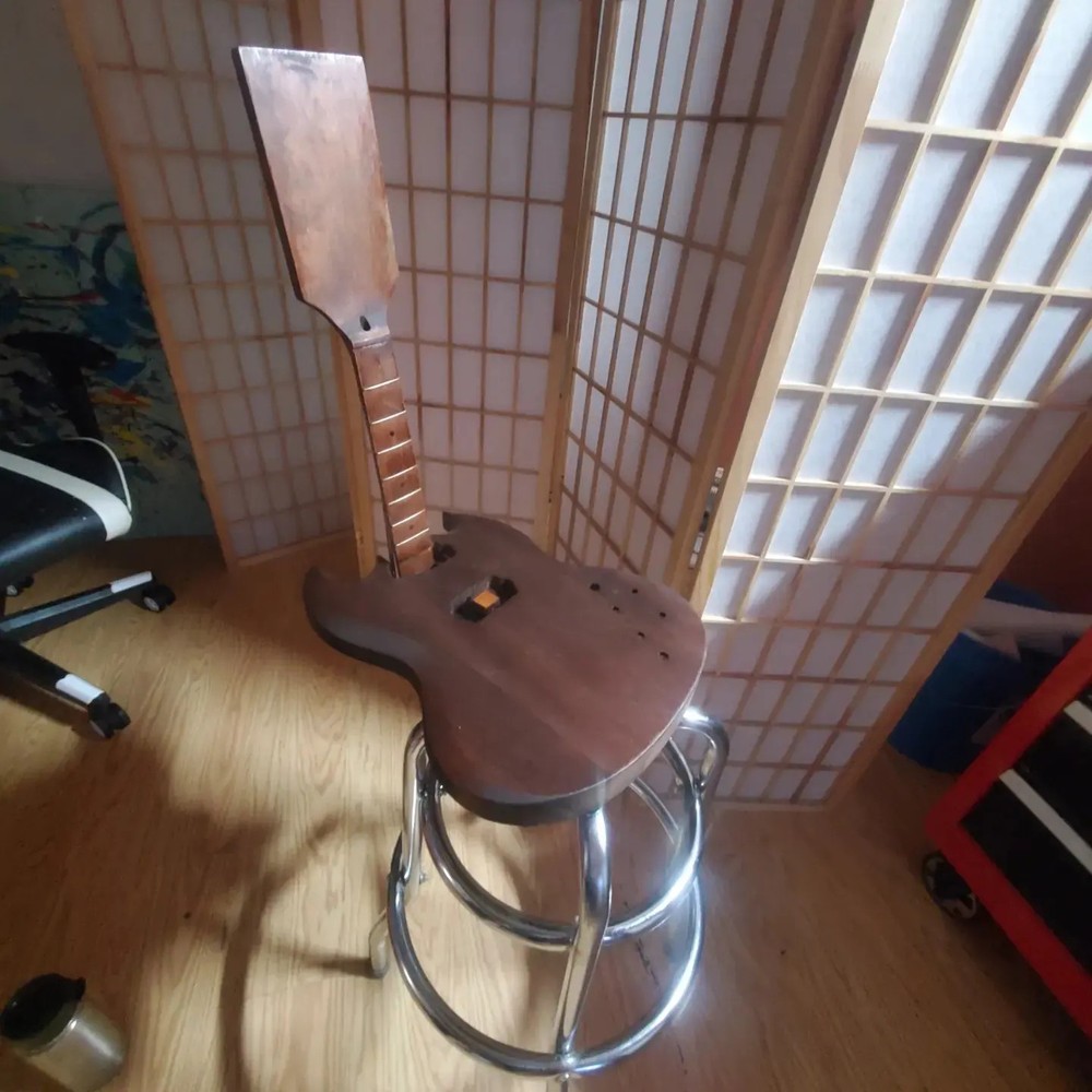 guitar stool chair