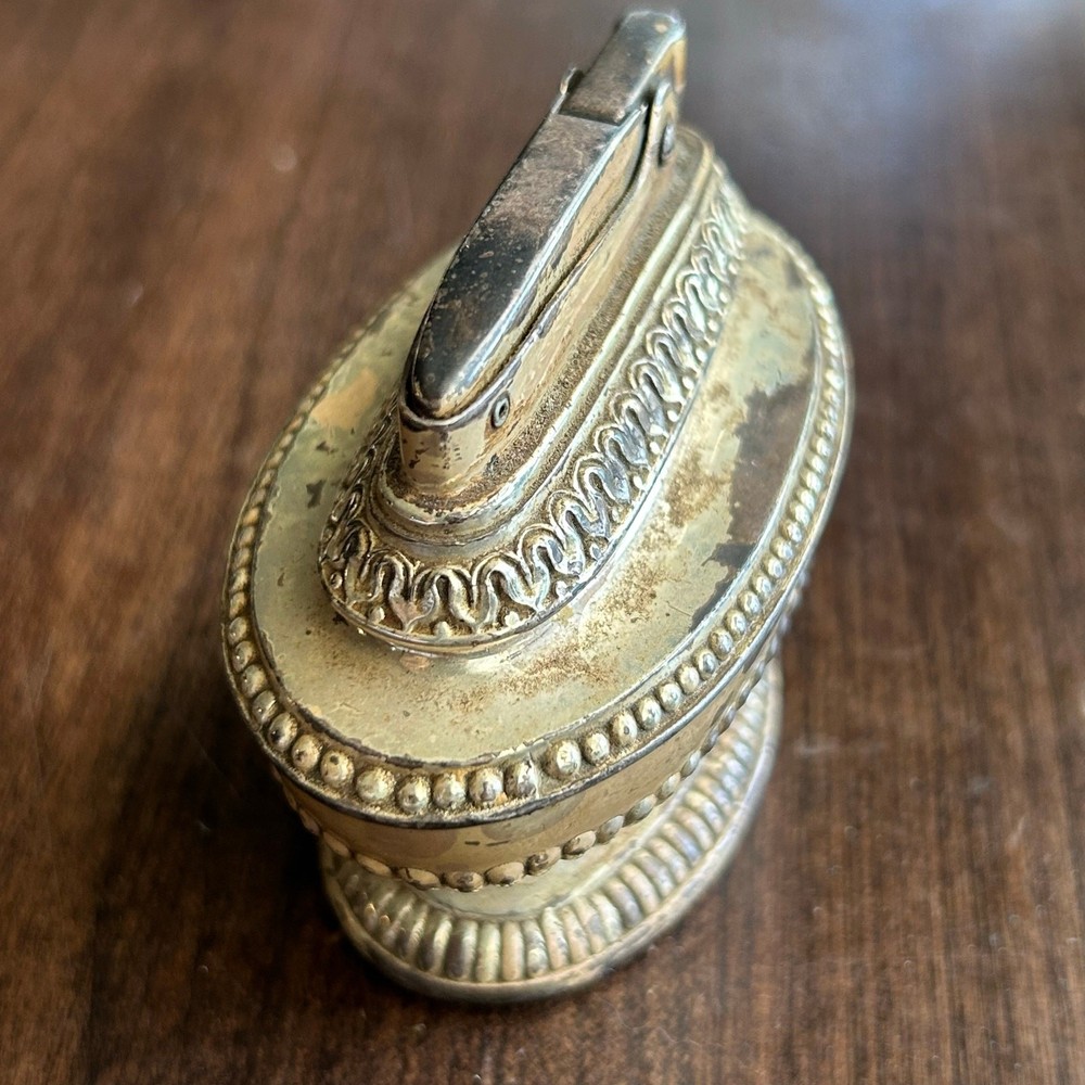 Vintage Ronson Queen Anne Table Lighter