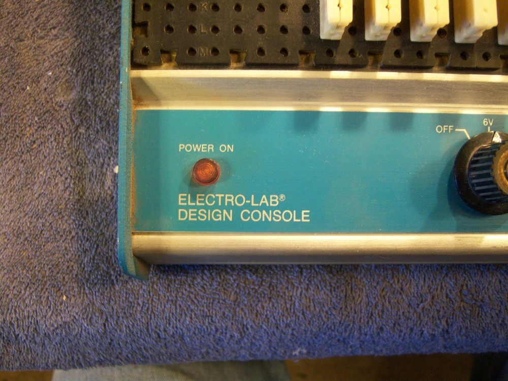 Design Console - Bell and Howell Schools untested