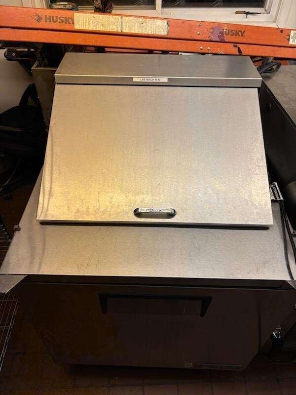true refrigerated sandwich prep table tfp-32-12m