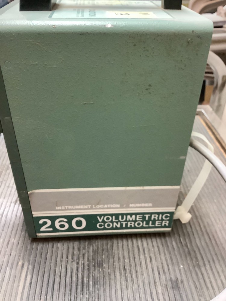 IVAC 260 VOLUMETRIC INFUSION CONTROLLER