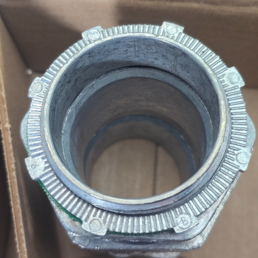 Bridgeport 435-LT2 2" Liquid-Tight Connector 2 Pack