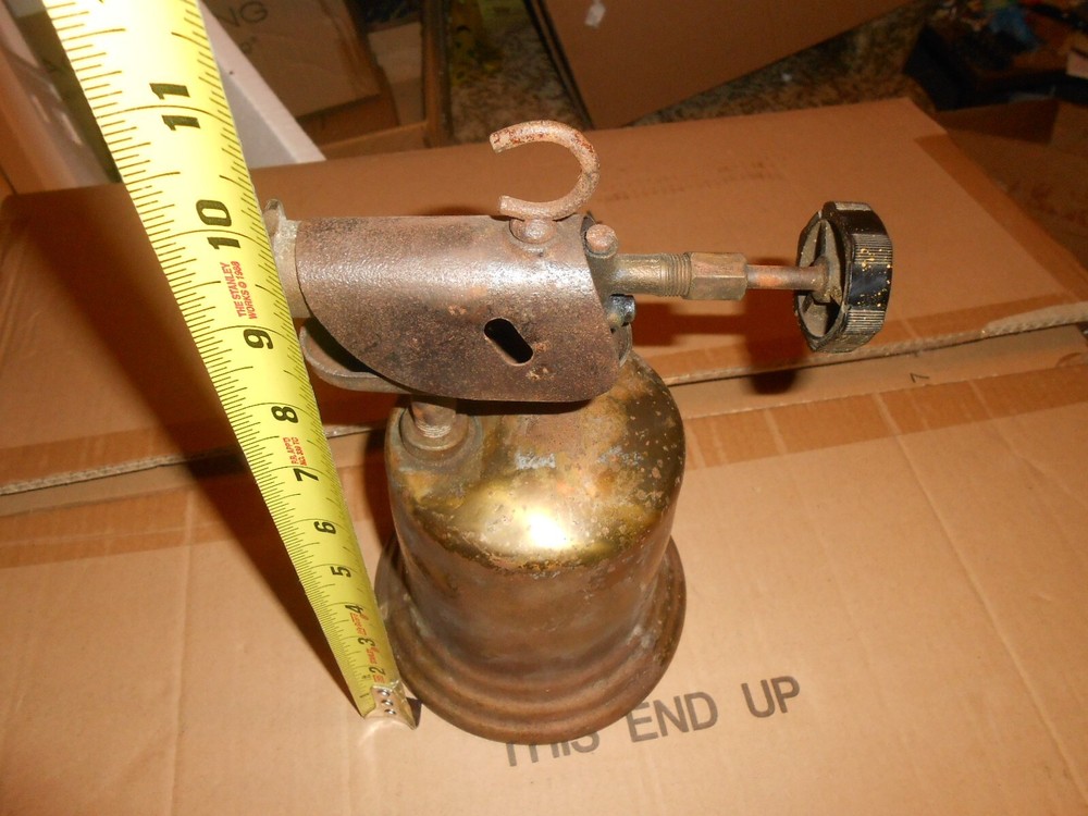 Vintage Unbranded Plumbers torch.