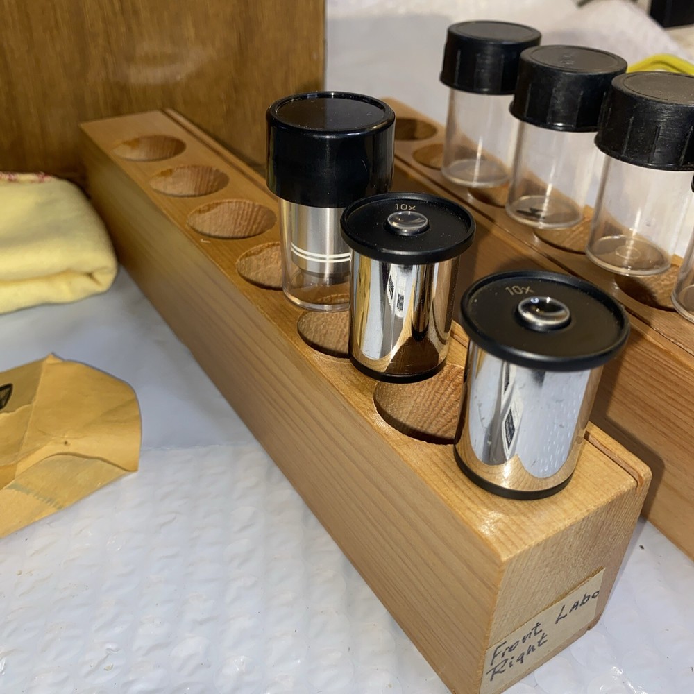 Vintage LaBo Research Microscope SL No. 03575 *read*