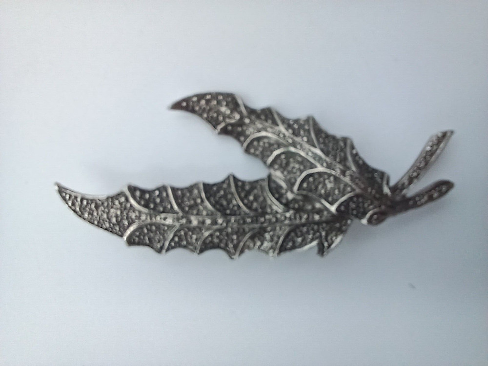 Vintage Marcasite Two Leaf Brooch Pin