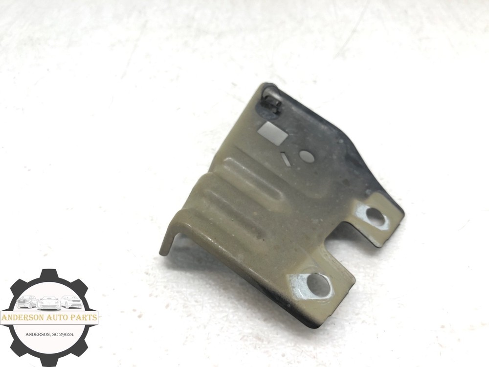 2016-2019 FORD EXPLORER LEFT DRIVER FRONT FENDER MOUNT BRACKET OEM