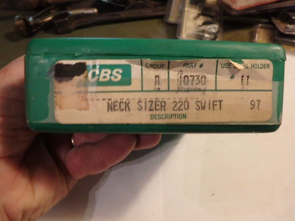 1G-reloading die bundle- 2 die marked PACIFIC   neck sizer 220 swift