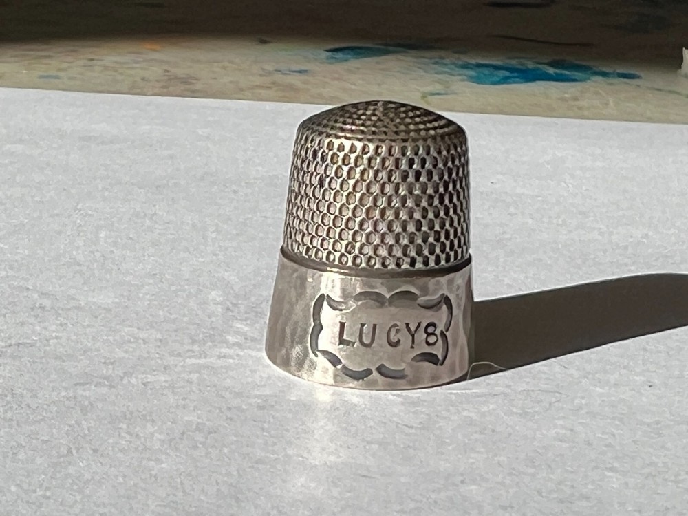 ANTIQUE STERLING SIMONS HAMMERED QUAKER THIMBLE