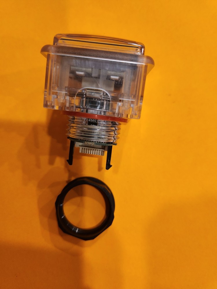 IGT CLEAR EDGE LIT DYNAMIC BUTTON