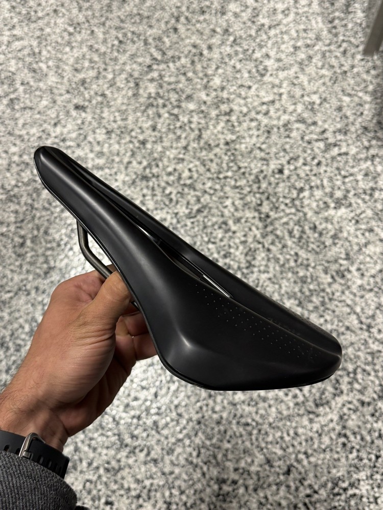 Fizik TEMPO ARGO R3 SADDLE