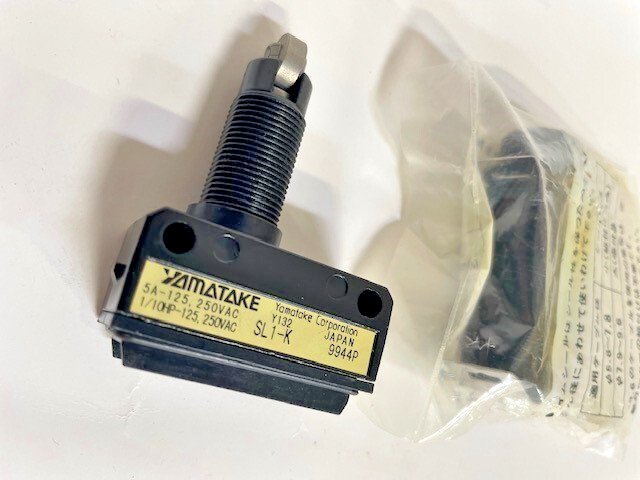 Yamatake SL1-K Roller Switch