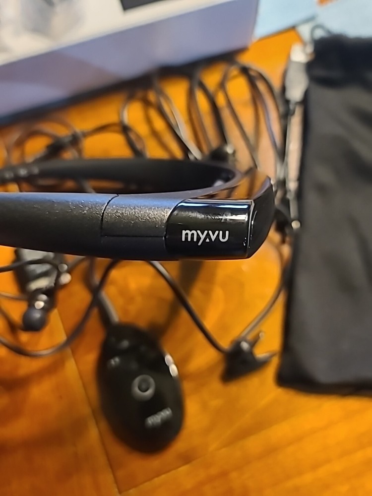 MyVu Solo PMV Personal Media Viewer Virtual for iPod