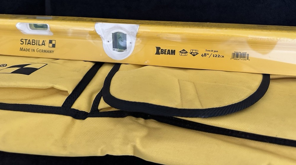Stabila 41048 48” R Beam Level Type R 300 W/Deluxe Case