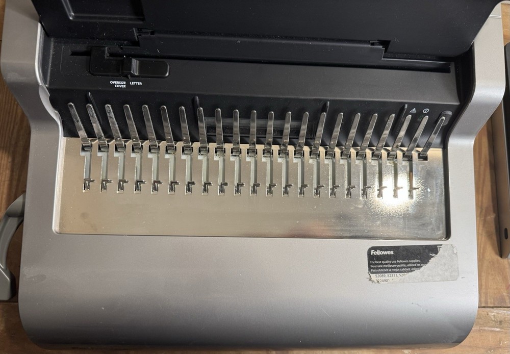 Fellowes Quasar E500 Electric Binding Machine - 52169