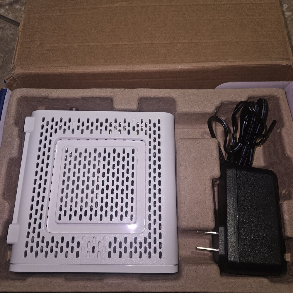 ARRIS SURFboard SB8200 DOCSIS 3.1 10 Gbps Cable Modem