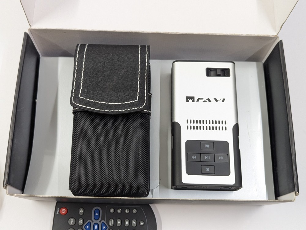 FAVI Mini LED Projector Business Edition