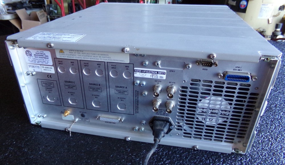 IFR 2026Q CDMA Interferer/Multisource Generator