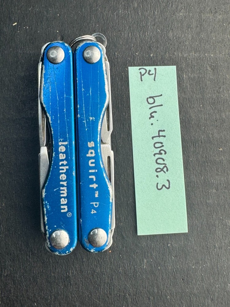 Leatherman SQUIRT P4 Multi-Tool with 7 tools - Various Colors