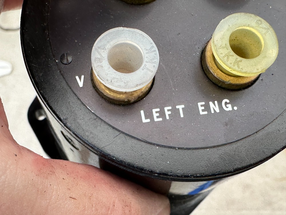 United Instruments 6221 Code G.56 - Dual Fuel Pressure Meter